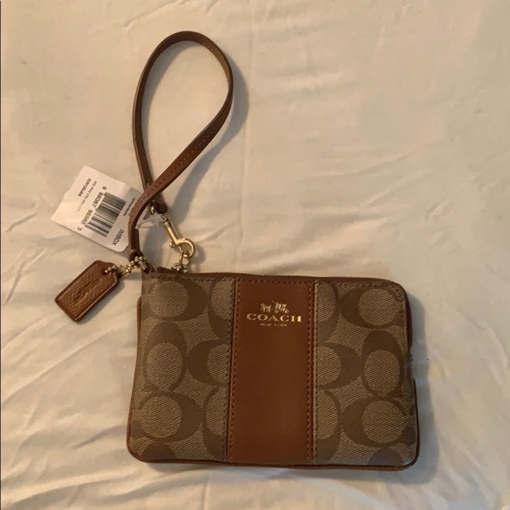 NWT coach brown wristlet
